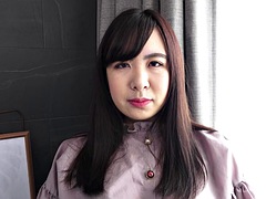 アジア人, デカパイ, フェラチオ, ぽちゃ, 中出し, ハードコア, 叫ぶ, 剃毛