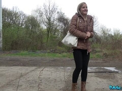 Amateur, Sucer une bite, Tir de sperme, En levrette, Faciale, De plein air, Pov, Public
