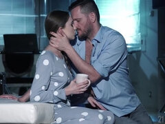 Tyttö, Suihinotto, Ruskeahiuksinen, Kyrpä, Itsetyydytys