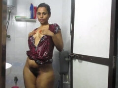 Rjavolaska, Domaci pornič, Indijka, Koščena, Žena