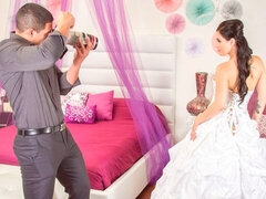 Duży tyłek, Duży kutas, Obciąganie, Brunetka, Styl na pieska, Naturalne cycki, Nastolatki, Cycki