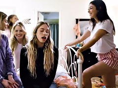 Hårdt, Kysse, Lesbisk, Pornostjerner, Teenager