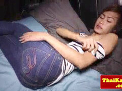 Leie, Asiatisch, Spermaladung, Jeans, Transe, Transfrau, Dusche, Solo