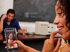 Жопа, Брюнетки, Ласковые ручки, Межрасовый секс, Белье, Тощие, Стриптизерша, Молоденькие