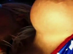 Grosse titten, Blondine, Blasen, Milf, Party, Flotter dreier