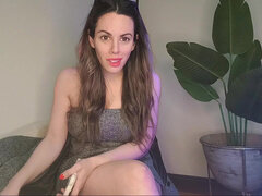 Intervju, Brunette, Briller, Alene