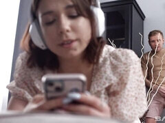 18, 큰 음경, 큰 가슴, 오랄섹스, 도기스타일, 짧은 머리, 빼빼한, 청소년