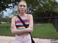 Ξανθιά, Μαλακία, Ηδ