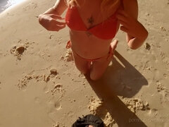 Leie, Arsch, Strand, Blasen, Paar, Selbstgemacht, Natürlichen titten, Öffentlich