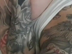 Amador amadora, Mãe gostosa, Solo chão, Tatuagem