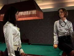 Ντυμένη, Φετιχ, Φιλί, Γλείψιμο, Αυνανισμός, Γυμνός, Μουνί, Σατέν