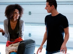 Hatalmas hátsó, Monumentális dákó, Tekintélyes didik, Cumizás, Kutya póz, Ébenfekete, Vékony, Tini