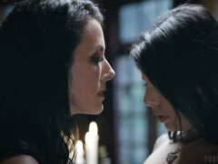 Incroyable, Gros seins, Doigter, Embrassement, Lesbienne, Mère que j'aimerais baiser, Orgie, Nénés