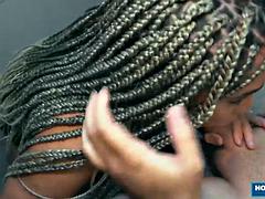 Tussi, Grosser schwanz, Blasen, Fetisch, Spassig, Reiten, Schlampe, Ablutschen