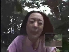 Japonêsa, Masturbação, Público, Solo chão