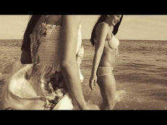 Braunhaarige, Behaart, Küssen, Lesbisch, Lingerie, Natürlich, Nippel, Rasiert