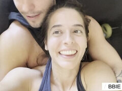 18 χρονον, Μεγάλος κώλος, Μεγάλος πούτσος, Μεγάλα βυζιά, Πίπα, Γλείψιμο, Κοκκαλιάρης, Έφηβος