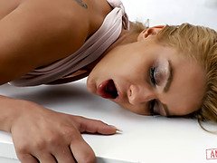 Analny, Tyłek, Niemowlę, Duży kutas, Blondynka, Hd, Lizanie odbytu, Cycki