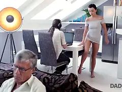 18 let, Kuřba, České, Táta, Hd, Výprask, Dospělé, Teenka