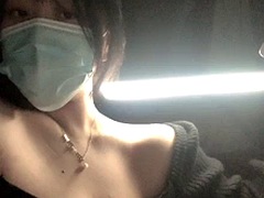 Азиатки, Красотки, На публике