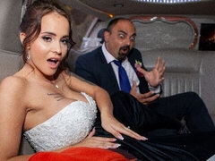 Anális szex, Hatalmas hátsó, Tekintélyes didik, Mátka, Gesztenyebarna, Gépkocsi, Kutya póz, Érett feleség