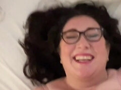 Amatør, Brunette, Dildo, Behåret, Lingerie, Ældre kvinde, Mor jeg gerne vil kneppe, Bryster