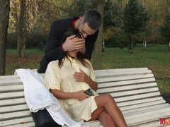 18 anni, Pompino, Brunetta, Schizzo di sborra, Ragazza