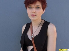 Avsugning, Doggystyle, Onani, Rödhårig, Kjol, Solo