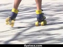 흑갈색 머리, 도기스타일, 얼굴에, 라티나, 괴물, 면도된, 빼빼한, 청소년