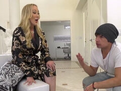 Μεγάλος πούτσος, Μαύρος, Ξανθιά, Κερατάς, Χύσιμο, Φετιχ, Ώριμη γυναίκα, Μαμά