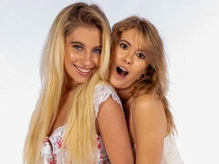 18, Duży tyłek, Całować, Lizanie, Bielizna, Cipka, Nastolatki, Cycki