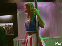 Член, Сперма на лице, Пальцем, Секс без цензуры, Хд, Дрочит, Наездница, Тату