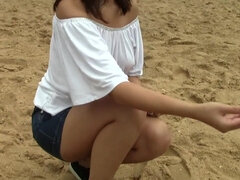 큰 가슴, 흑갈색 머리, 핑거링, 수음, 공개적인