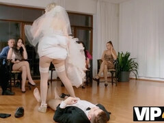 Блондинки, Невеста, Измена, Европейки, Белье, На публике