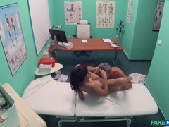 Amateur, Lécher le cul, Salle de bains, Médecin, En levrette, Pov, Douche, Voyeur