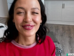 Pik sutte, Brunette, Pik, Fodjob, Kæreste, Hårdt, Hjemmelavet, Pov