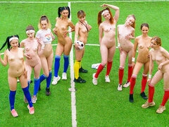 Líbání, Lesbické, Výprask, Masturbace, Přírodní prsa, Venku, Vyholené, Kozičky