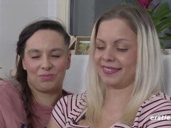 Enthousiasteling, Bruinharig, Stel, Duits, Lesbisch, Kut duiken, Geschoren