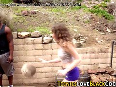 18 летние, Черные, Хд, Межрасовый секс, На природе, Крошечные, Сыновья, Молоденькие