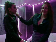 Szőke, Ruhában, Táncolás, Női, Bőr, Csupasz, Harisnya, Begyek