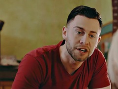 Pompino, Cougar, Matura, Pornostar, Cavalcando, Doccia, Succhiando, Tatuaggi