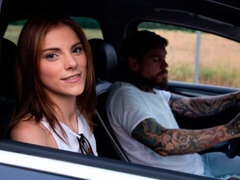 Grote lul, Pijpbeurt, Hondjeshouding, Likken, Natuurlijke tieten, Kut duiken, Mager, Tieten likken