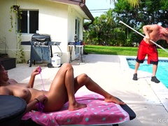 Amatør, Brunette, Mørk, Hd, Utendørs, Basseng