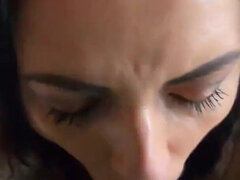 Amatör, Avsugning, Brunett, Sperma shot, Hemmafru, Latina, Milf, Fru