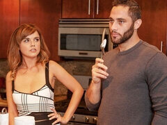 Amatør, Soverom, Stor rumpe, Stor kukk, Store pupper, Kukk suging, Bakfra, Tynn