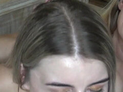 Любители, Парочка, Дилдо