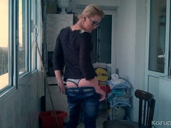 Blondine, Give finger, Onani, Naturlige bryster, Nøgen, Mager, Stripning, Bryster