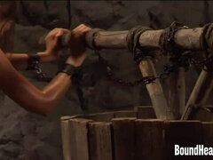 Bondage disciplin sadomasochisme, Store bryster, Trældom, Dominerende, Lesbisk, Orgasme, Straf, Slave