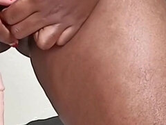 Amatør, Stor røv, Dildo, Behåret, Naturlige bryster, Orgasme, Ridning, Solo