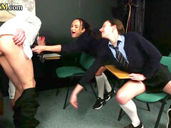 Voyeurism, cfnm, schoolgirl